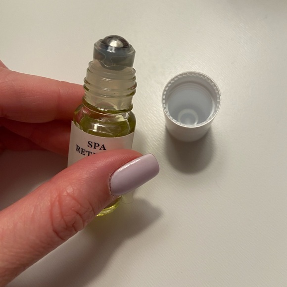 Carter + Jane Spa Retreat Roll-on Aroma - Picture 4 of 6